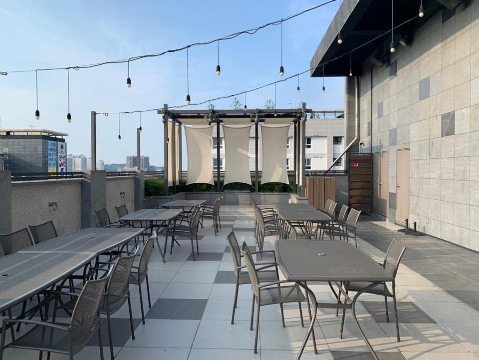 On City Hotel Cheonan Exterior foto